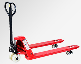 手動液壓搬運車的手柄操作貨物搬運